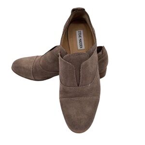 STEVE MADDEN “Catt” Suede Slip On Oxford